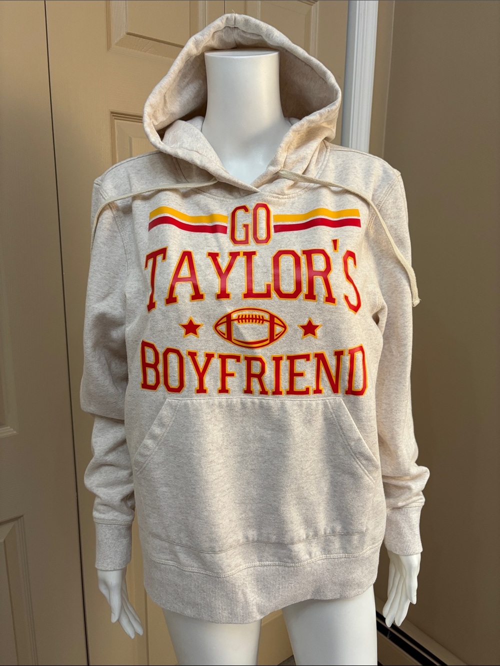 GO TAYLOR’S BOYFRIEND graphic hoodie